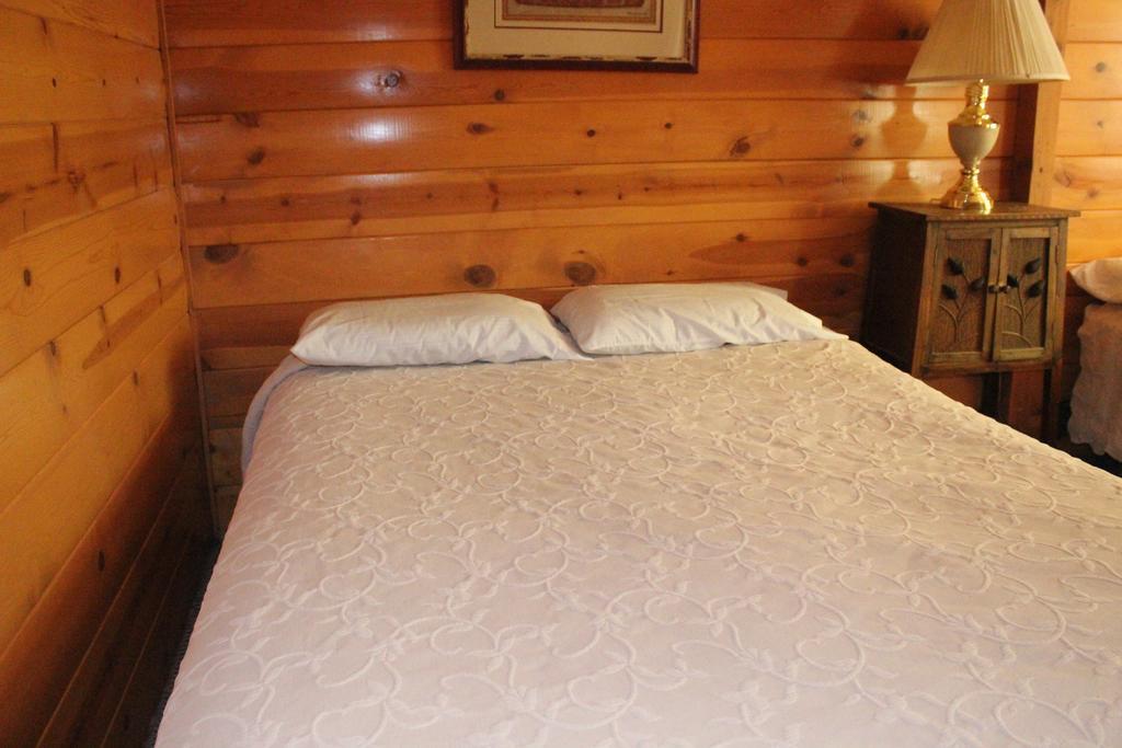 Twin Lakes Resort Bridgeport Phòng bức ảnh
